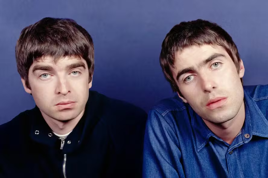 De novo “Wonderwall”. Hino do Oasis carrega a seleção inglesa na Copa e também o rock nas paradas mundiais. Será que o Messi vai resistir?