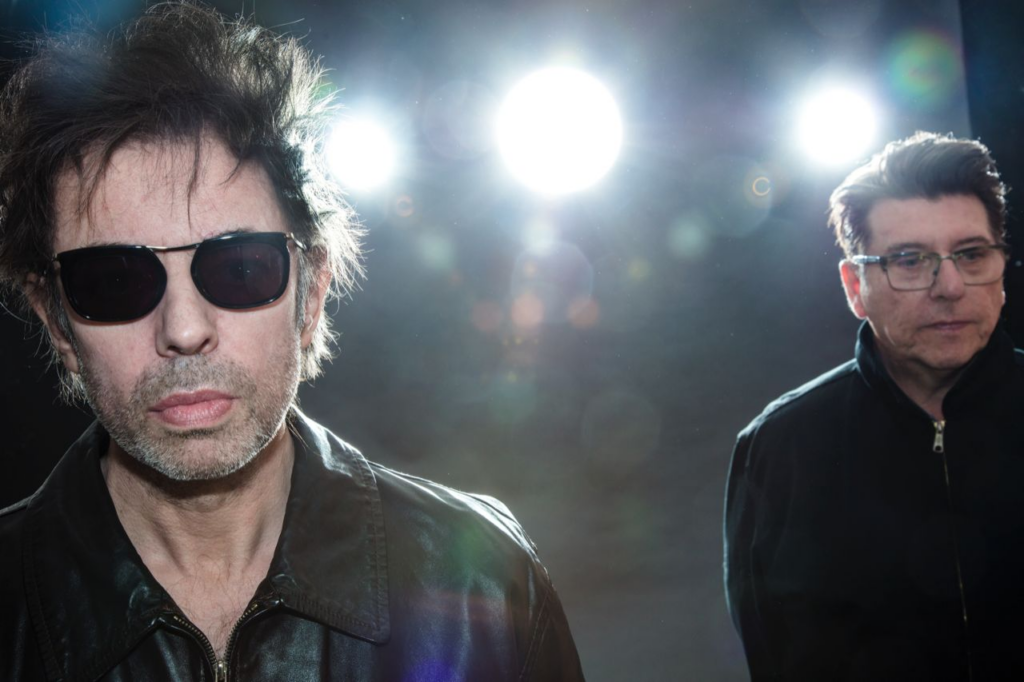Instituição do pós-punk, Echo & the Bunnymen anuncia primeiro disco em mais de uma década e solta novo single como se fosse 1983